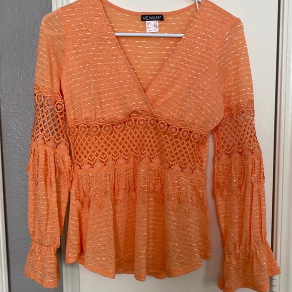 Venus Top. Sz XS. Light & airy.  Lots of stretch. Such a beautiful top! - Picture 1 of 9